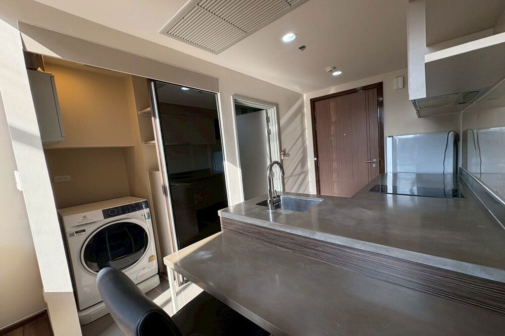 picture 🔥 Sale with tenant !! 🔥 Code C20240900069..........Onyx Phaholyothin, 1 bedroom Loft, 1 bathroom, high floor 10++, furnished, Special Deal!!📣📣 - 5/9