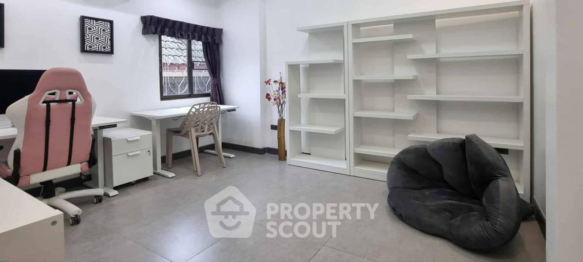 รูป บ้าน 3-ห้องนอน ที่ นทีกานต์ ปาร์ค วิว ใกล้ อ่างเก็บน้ำมาบประชัน (ID 2472359) - รูปที่ 9/18