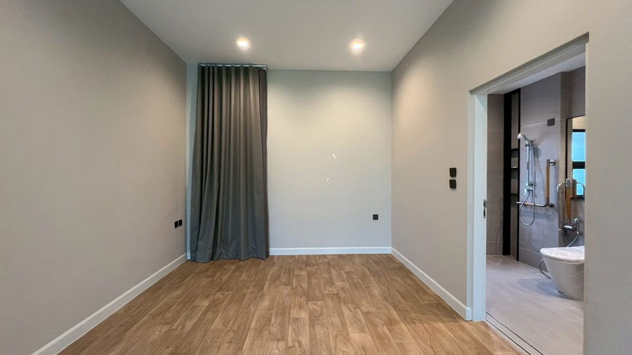 picture Luxury house for rent at Grand Bangkok Boulevard Krungthep Kreetha - 17/22