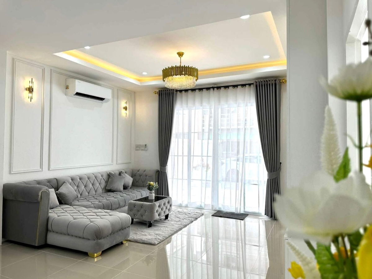 รูป KT0020📲LineID @556ryccg🏡บ้านทุ่งกลมตาลหมัน ใกล้ถนนสุขุมวิท 53ตรว 3ห้องนอน ตกแต่งครบแถมเฟอร์นิเจอร์ - รูปที่ 4/10