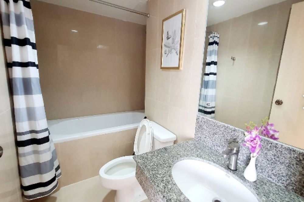 รูป 🔥 สำหรับขาย !! ห้องไซส์ใหญ่, ชั้นสูง 22++, ห้องทิศตะวันออก!! 🔥 Code C20221203469.......River Heaven, 3 ห้องนอน, 2 ห้องน้ำ, แต่งครบ, ราคาพิเศษ!!📣📣 - รูปที่ 10/11