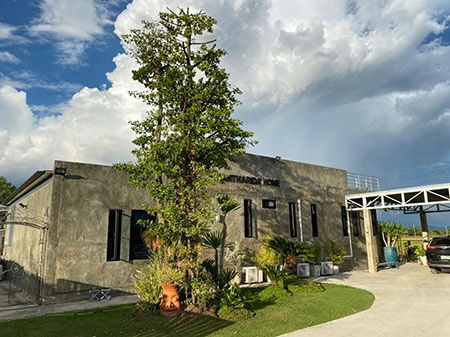 picture Luxuriously Pool Villa House for sale . near phakoitai fresh market and meechok plaza. - 1/8