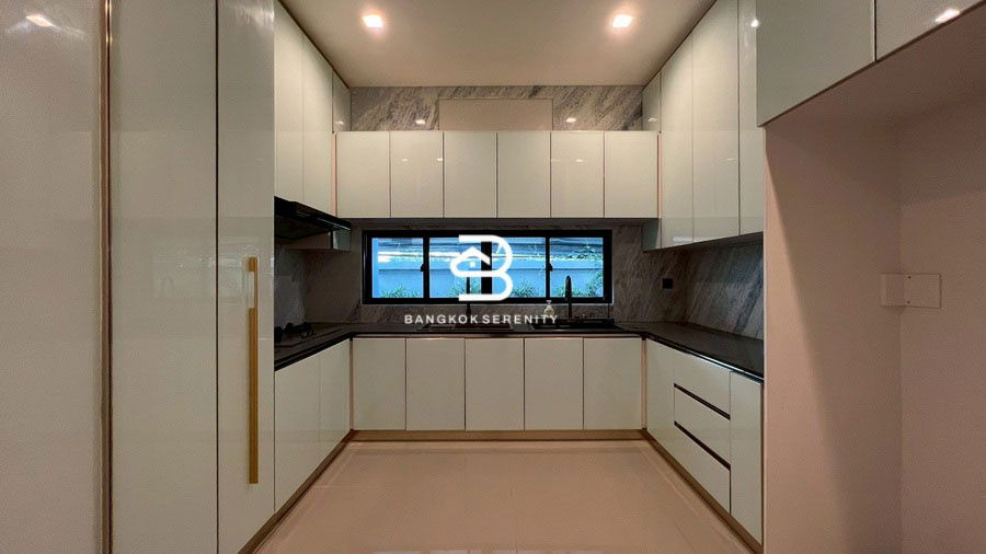 picture Luxury house for rent at Grand Bangkok Boulevard Krungthep Kreetha - 22/22