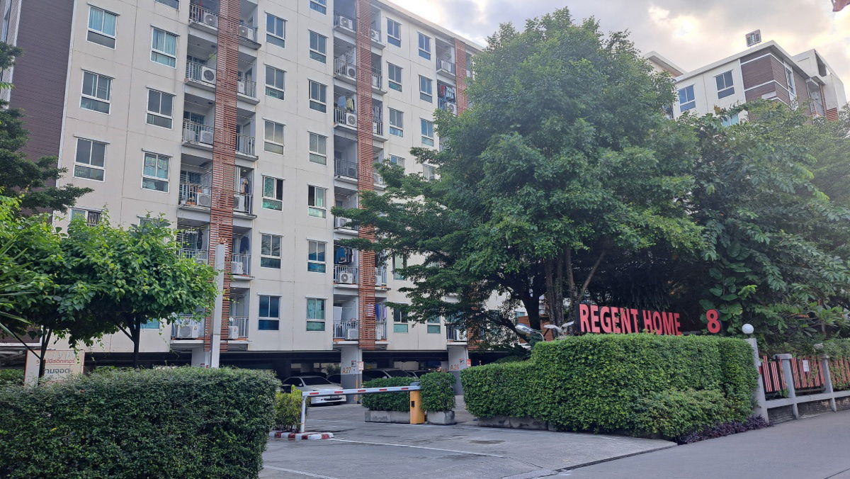 รูป ขายคอนโดใกล้ BTS สายหยุด รีเจ้นท์โฮม 8 ชั้น 6 ห้องมุม โปร่ง ปรับปรุงใหม่หมด บิ้วอินเตียง ตู้เสื้อผ้า soft close - รูปที่ 15/15