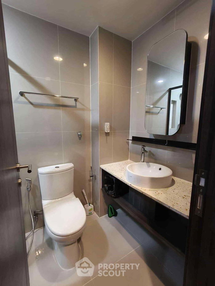 picture 1-BR Condo at XT Huaikhwang near MRT Huai Khwang (ID 2470575) - 8/10