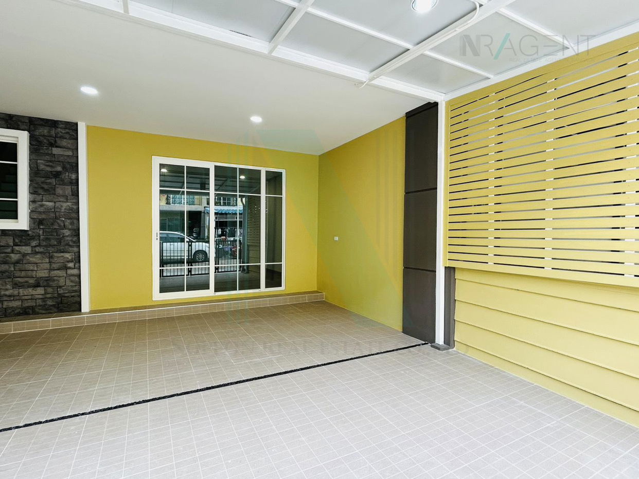 รูป 📌 ขายทาวน์เฮาส์ โครงการ โกลเด้น ทาวน์ อ่อนนุช-พัฒนาการ 2 ชั้น 4 ห้องนอน 2 ห้องน้ำ - รูปที่ 2/8