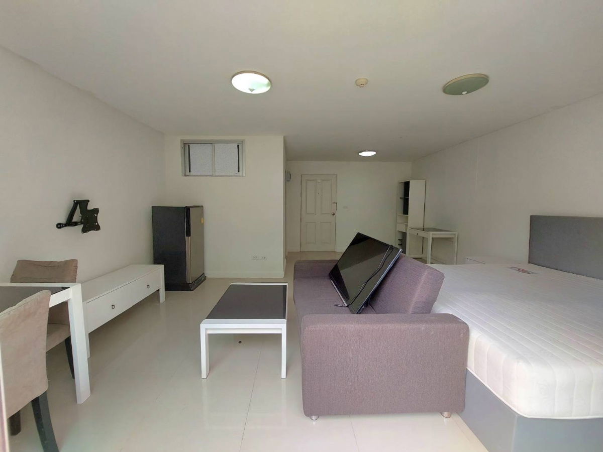 picture Condo for sale, The Rise B, 30 sq m, 1st floor, can open a shop, lowest price, behind Central Chonburi - 1/18