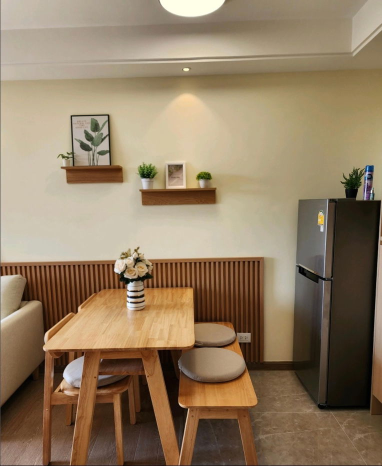 picture Rent a beautiful, affordable, ready-to-move-in Regal Sathorn-Narathiwat condo near BRT Tanon Chan Interested? Add me on Line: @841qqlnr - 6/20