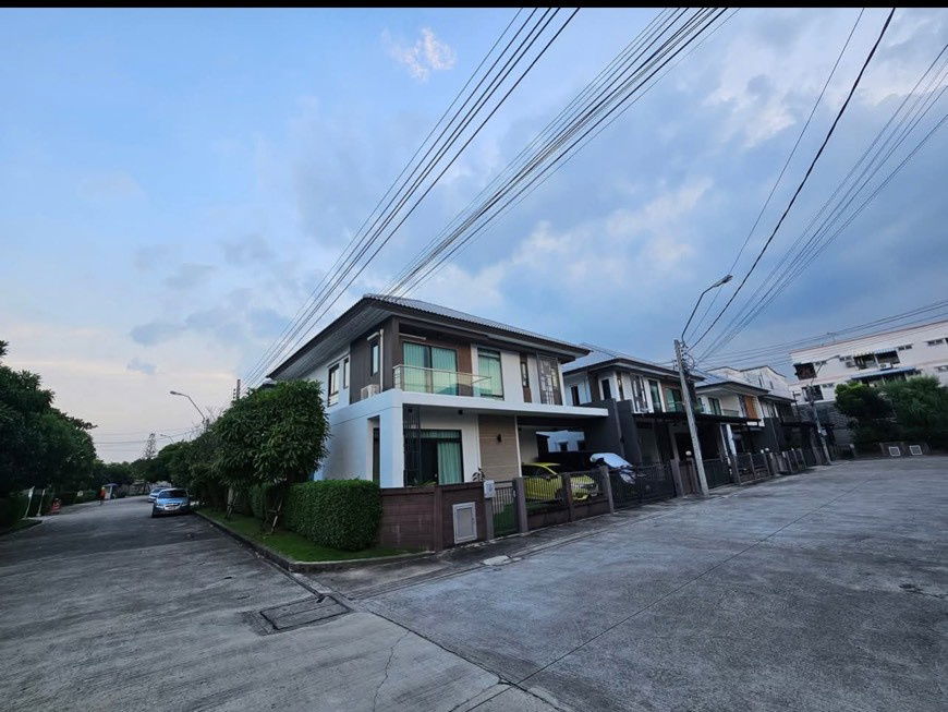 รูป 🏡 บ้านเดี่ยว 2 ชั้น หลังมุม H.Cape Serene บางนา–สุขาภิบาล2 4 ห้องนอน 4 ห้องน้ำ บ้านสภาพเจ้าของอยู่เอง ดูแลอย่างดี - รูปที่ 2/15