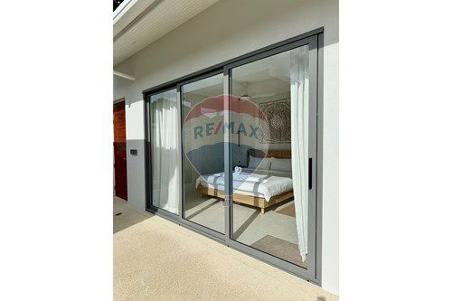 รูป [920121086-6] Новая современная вилла с 3 спальнями и частным бассейном в аренду - รูปที่ 21/38