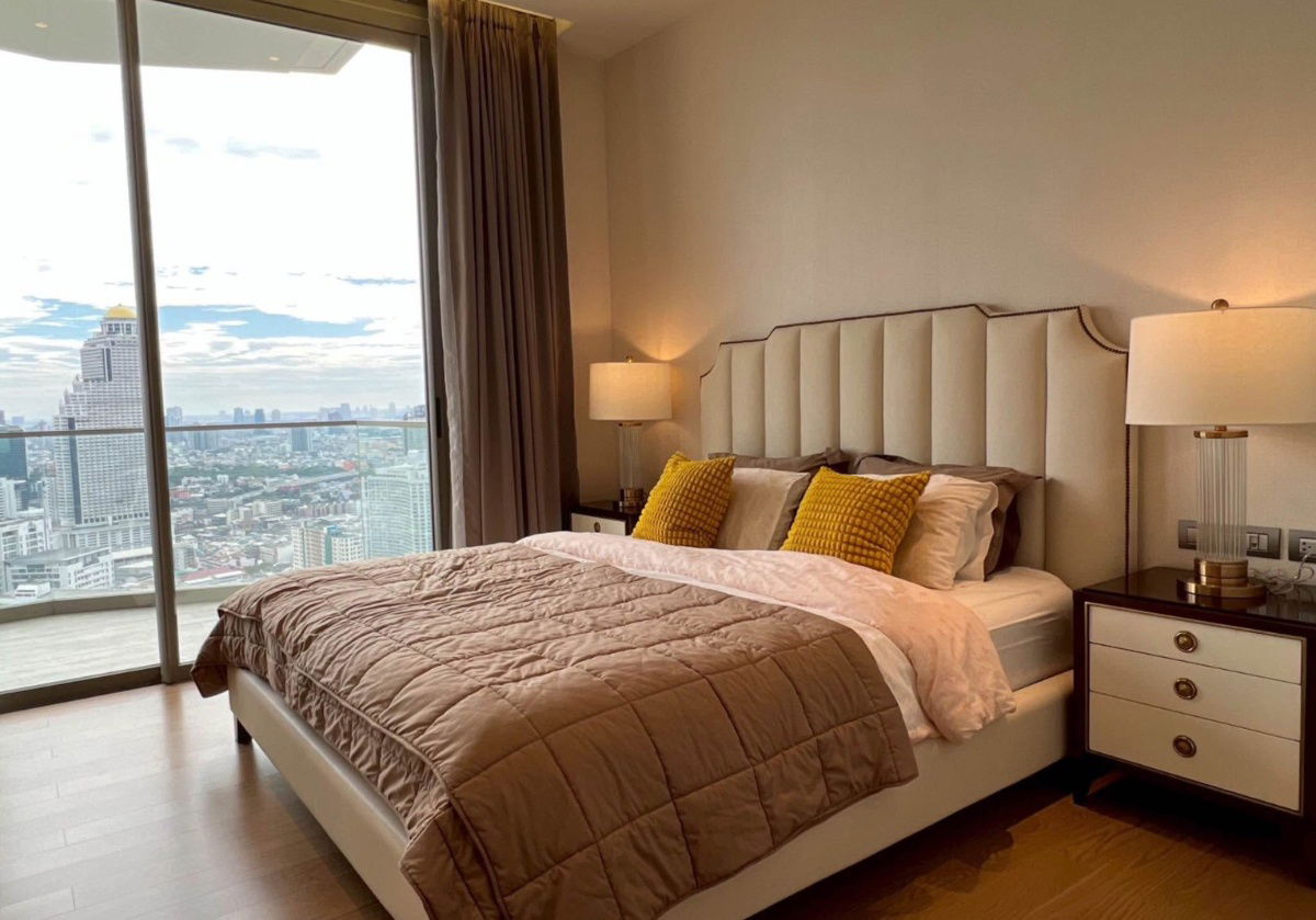 picture Magnolias Waterfront Residences - 1/8