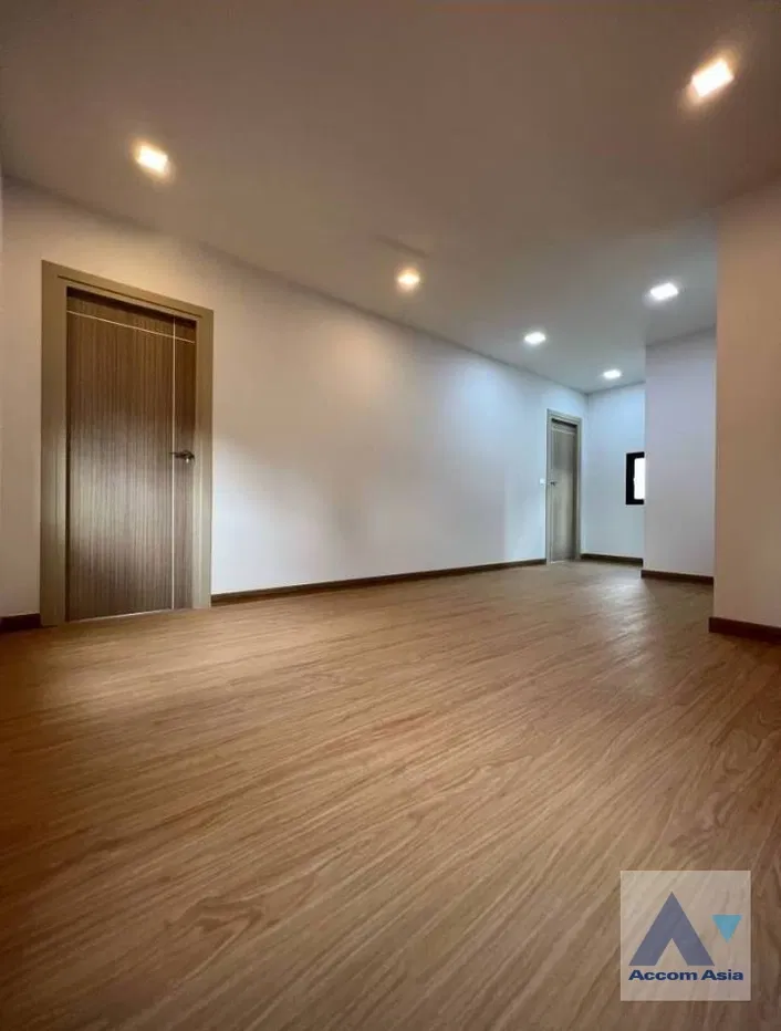 รูป 🔼🔽 AccomA 📩 Home Office 3 BR House in Phra Khanong Nuea (AA35409) - รูปที่ 16/16