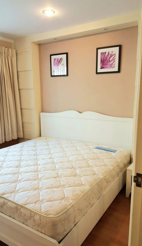 picture code : E212 Lumpini Ville Cultural Center - 6/15