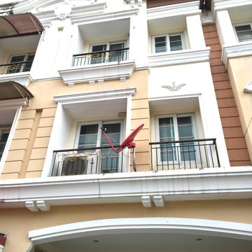 ปล่อยเช่า urban sathorn 3นอน 3น้ำ ติดต่อสอบถามได้ที่ 099-4635997, 064-9653658 line : @313fajed