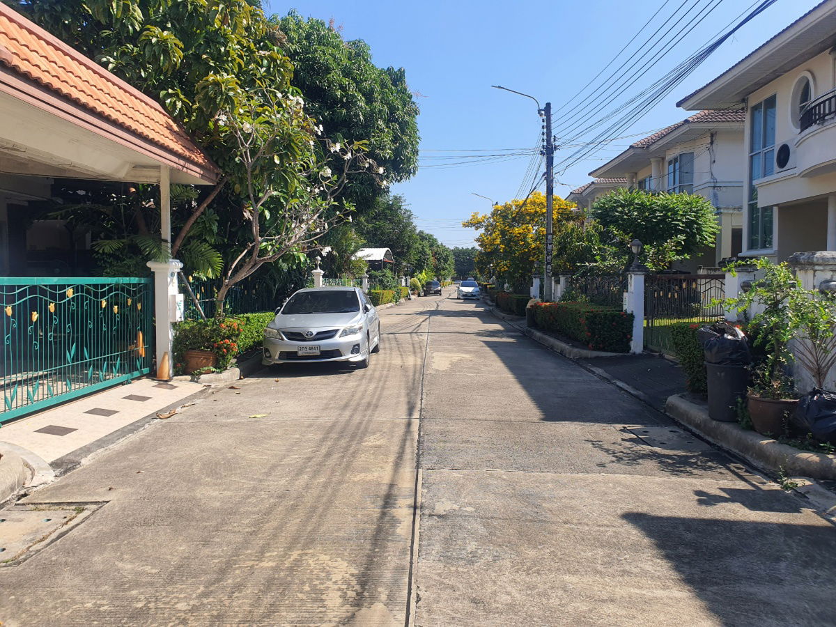 รูป บ้านเดี่ยวหลังมุม ม.ศุภาลัยการ์เด้นวิลล์ วงแหวนปิ่นเกล้า-พระราม5 เนื้อที่ 59 ตร.ว. ภายในกว้างขวาง ต่อเติมครบพร้อมอยู่ เดินทางสะดวก - รูปที่ 12/45