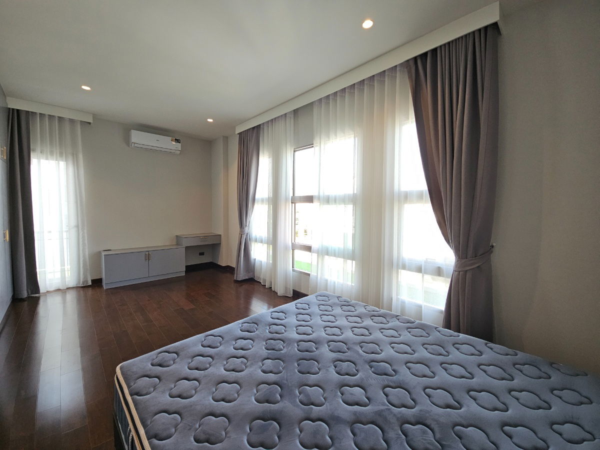 รูป ให้เช่า Perfect Masterpiece Sukhumvit 77 (137 ตร.ว.) 4 นอน 6 น้ำ ติดโรบินสันลาดกระบัง - รูปที่ 24/33