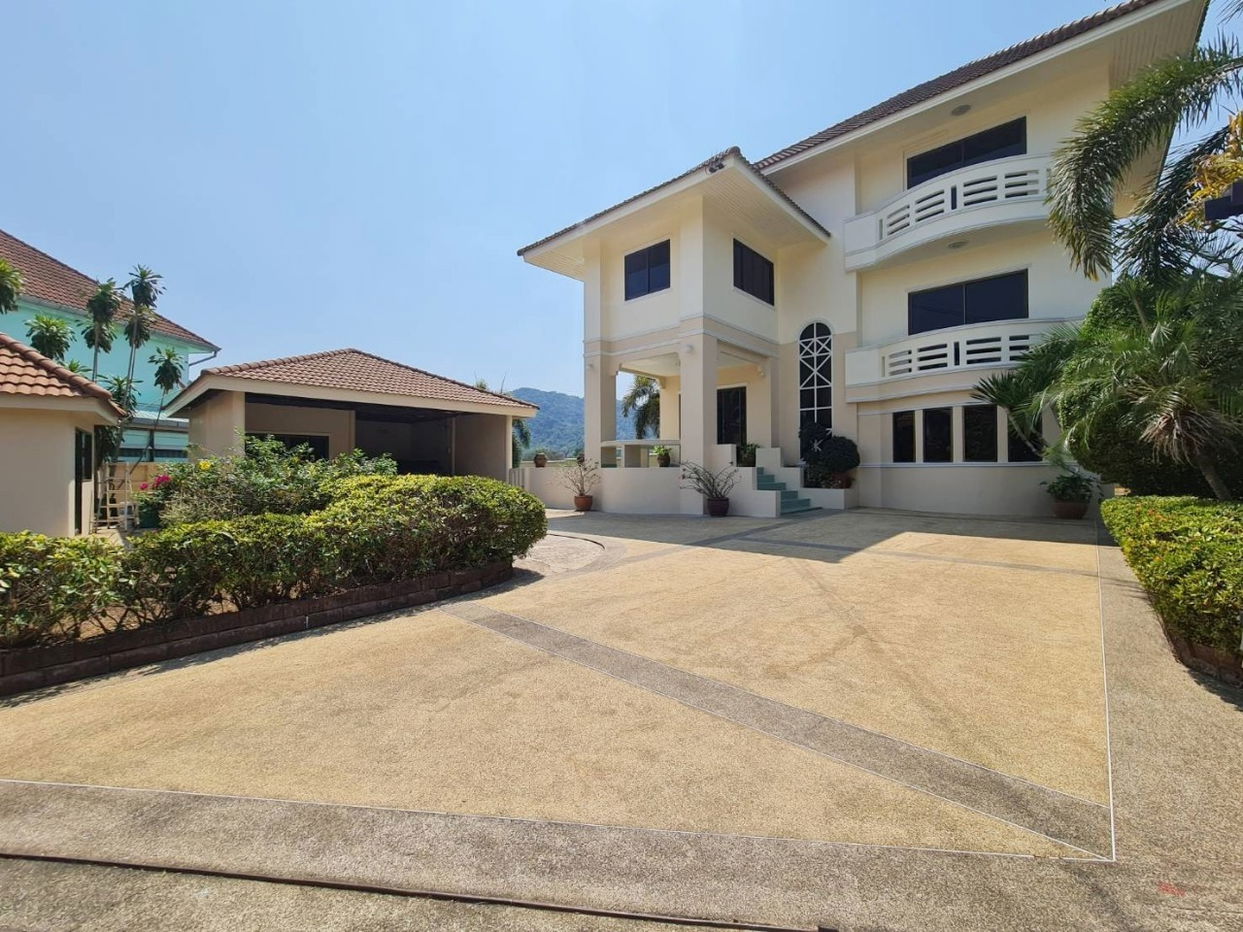 รูป 4 Bedrooms House in Bangsaray for Sale - รูปที่ 17/18