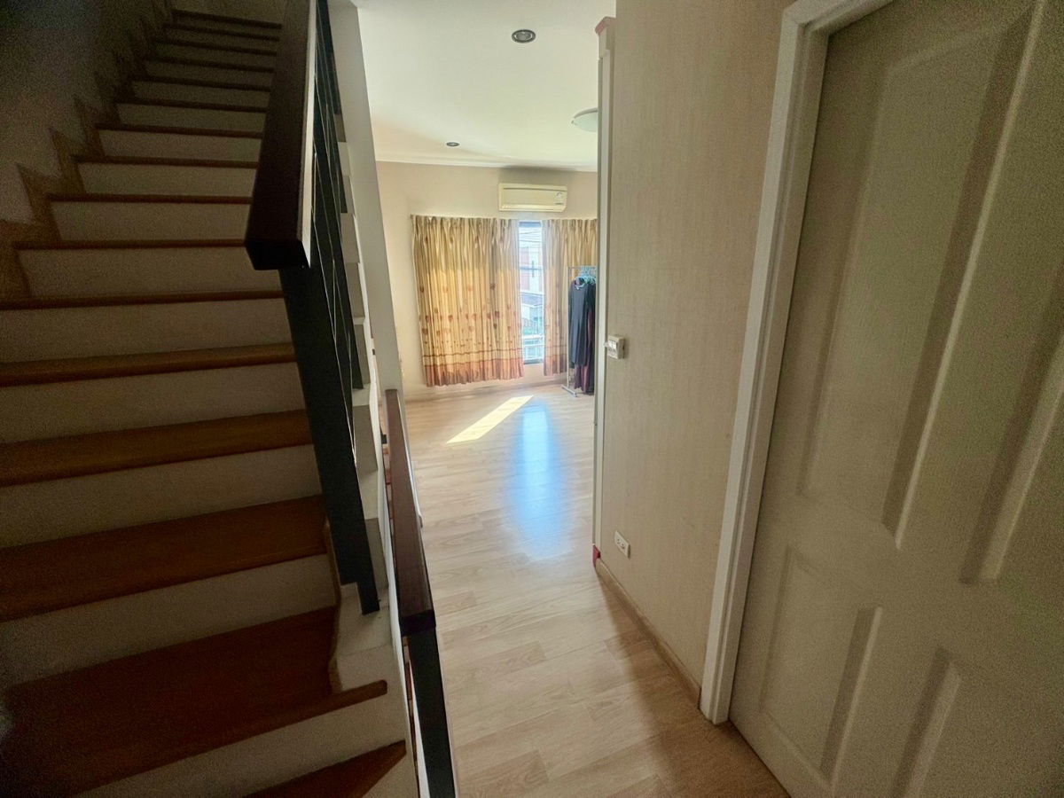 picture For Sale: 3-Storey Townhome. A versatile townhome designed for modern urban living—perfect for families or those seeking a stylish home office. - 15/20