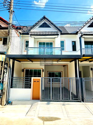 ขายทาวน์โฮม : ขายทาวน์เฮ้าส์/ทาวน์โฮม  สวีทโฮม ปาร์ค บางบัวทอง รีโนเวทใหม่ บางบัวทอง บางบัวทอง นนทบุรี CX-117320 ✅ ทักไลน์ @connexproperty ตอบทันที ทีมงานมืออาชีพ ✅