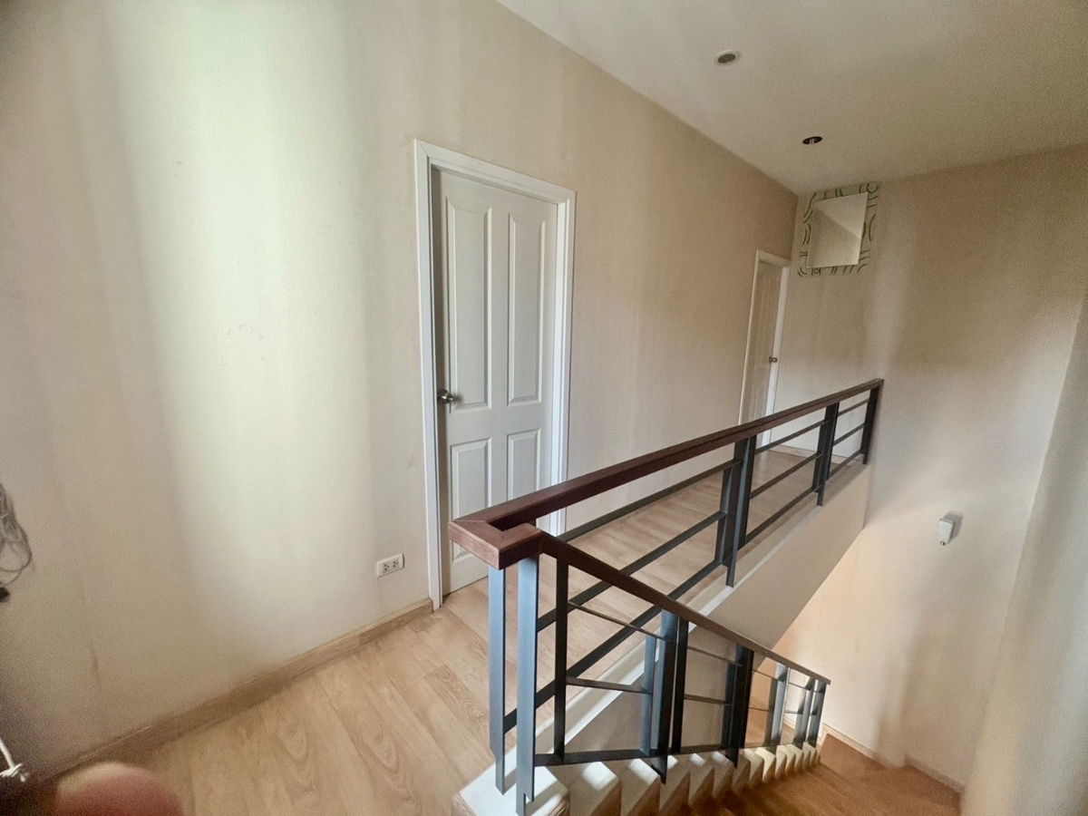 picture For Sale: 3-Storey Townhome. A versatile townhome designed for modern urban living—perfect for families or those seeking a stylish home office. - 14/20