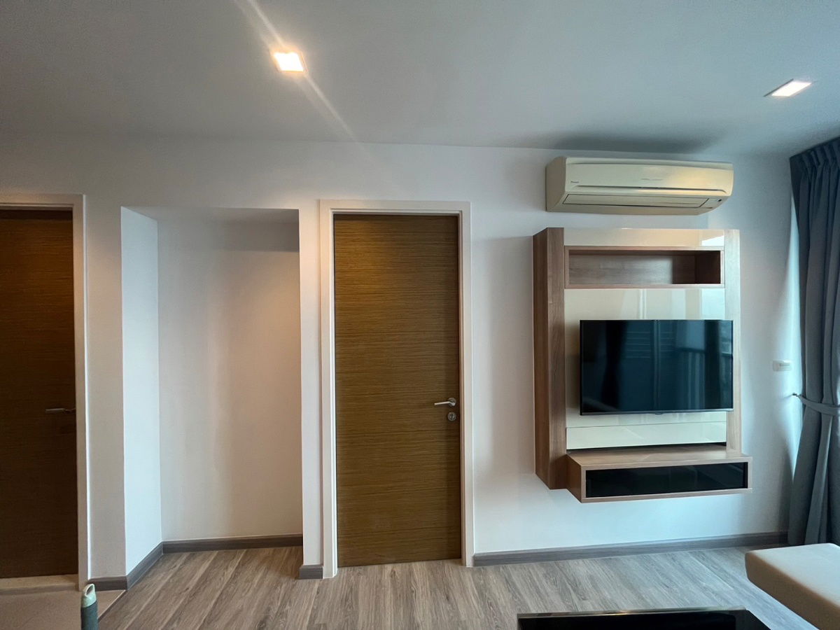 รูป T109 ให้เช่าคอนโด Rhythm Phahon-Ari (ริทึ่ม พหล-อารีย์) ห้องขนาด45ตรม. ห้องรีโนเวท เฟอร์+เครื่องใช้ไฟฟ้าใหม่ ราคาพิเศษสุด - รูปที่ 7/13