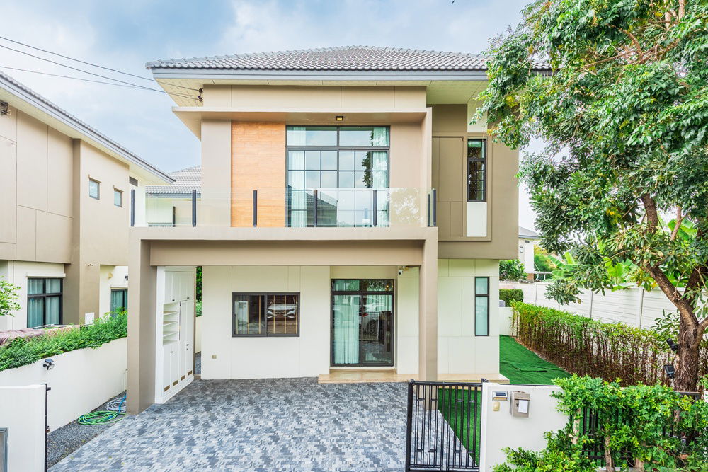 รูป ให้เช่า! บ้านเดี่ยวหลังมุม เอสเกต พรีเมี่ยม ราชพฤกษ์ เฟอร์ฯ + เครื่องใช้ไฟฟ้าครบชุด พร้อมเข้าอยู่ได้ทันที! - รูปที่ 1/32