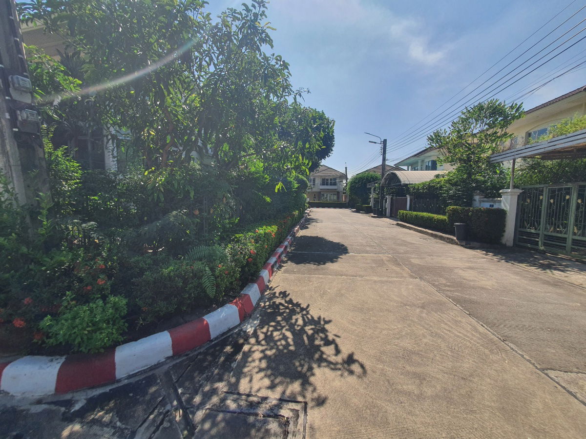 รูป บ้านเดี่ยวหลังมุม ม.ศุภาลัยการ์เด้นวิลล์ วงแหวนปิ่นเกล้า-พระราม5 เนื้อที่ 59 ตร.ว. ภายในกว้างขวาง ต่อเติมครบพร้อมอยู่ เดินทางสะดวก - รูปที่ 14/45