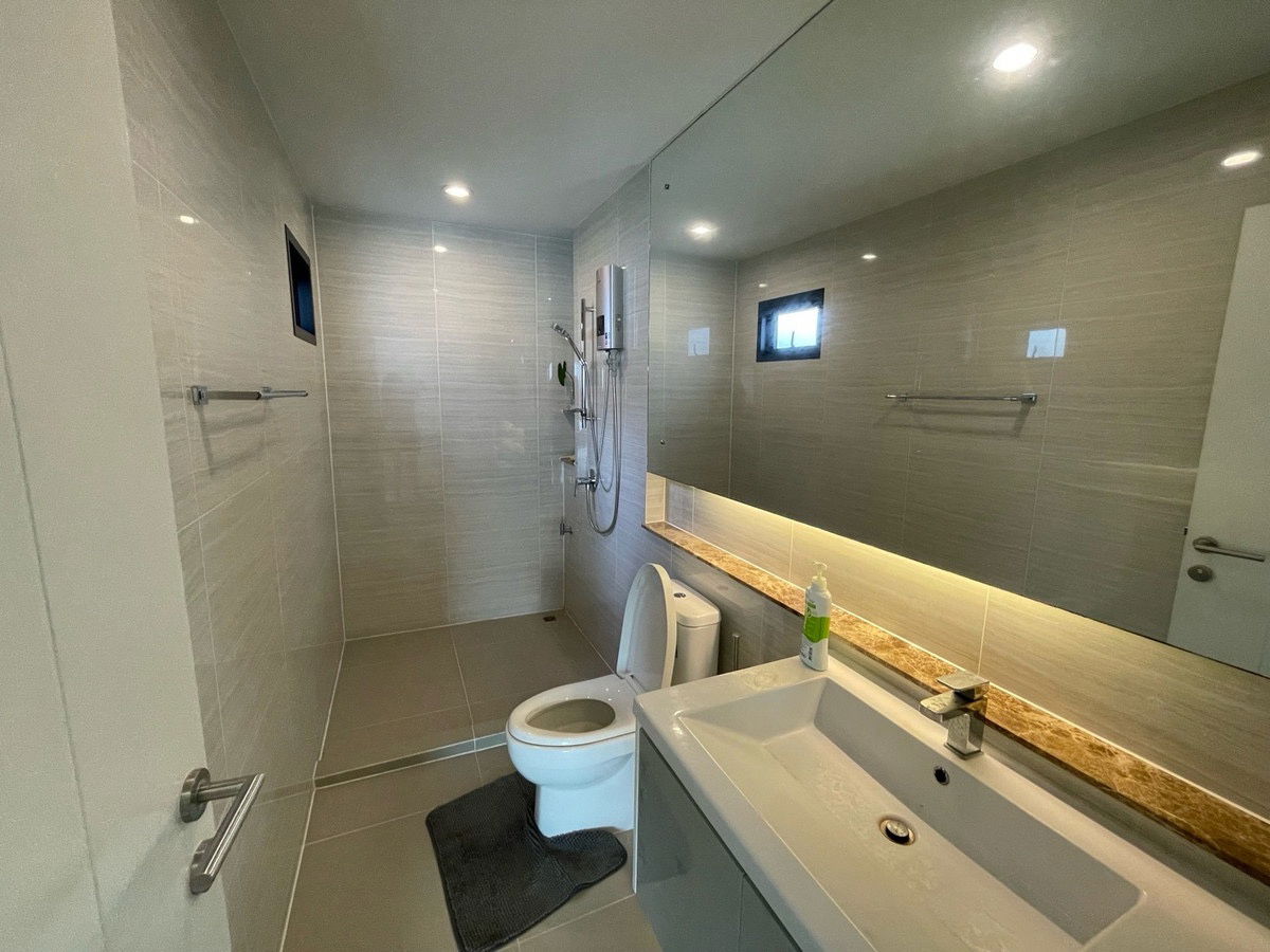 picture For rent Setthasiri Pattanakarn , 4 bedrooms big garden, Pet friendly - 18/18