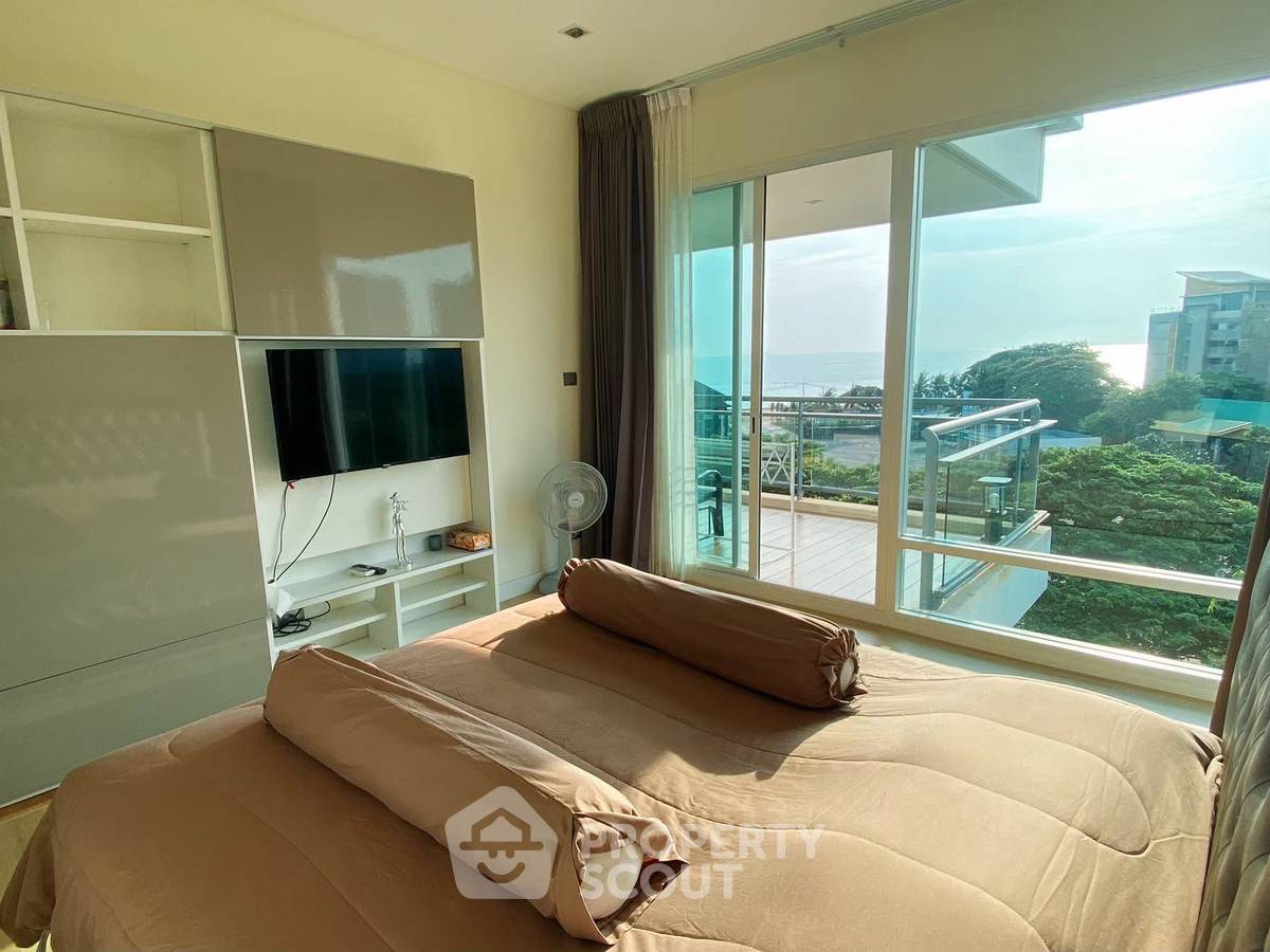 picture 2-BR Condo at Reflection Jomtien Beach Pattaya close to Pattaya (ID 2471644) - 3/14