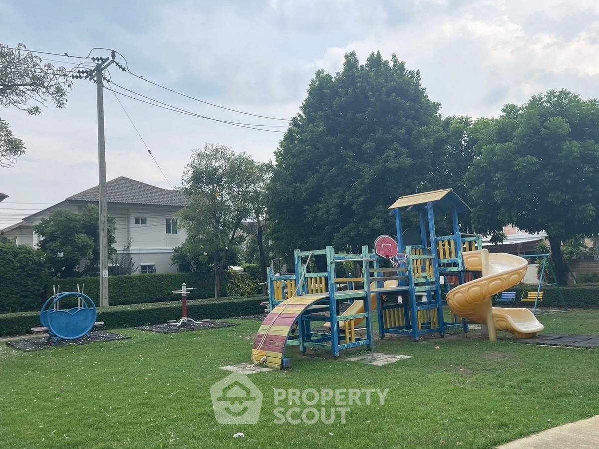 รูป บ้าน 3-ห้องนอน ที่ ภัสสร วัชรพล-วงแหวน ใน ออเงิน (ID 2255048) - รูปที่ 4/21