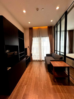 Condos for rent : Condo for rent :  Muniq Sukhumvit 23( BTS Asoke) (Rt-01)