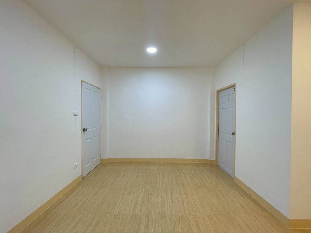 รูป 🏠ขายทาวน์เฮ้าส์รีโนเวทใหม่ หมู่บ้านรัตนาวดี 2 ห้องนอน ราคา 1.79 ฟรีโอน✅ - รูปที่ 8/13