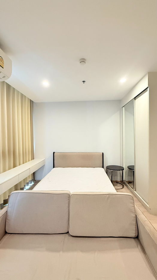 รูป Available for rent! Noble Revolve Ratchada 2, 1 Bedroom with 28sqm. Fully furnished+ high floor, Ready to move in - รูปที่ 3/9