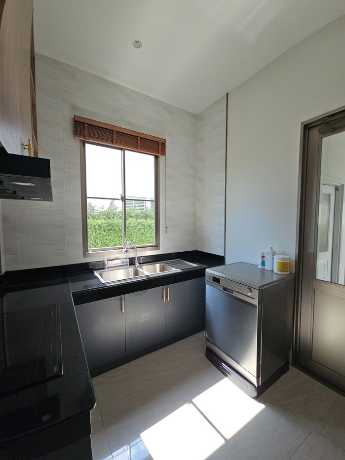 รูป ให้เช่า Perfect Masterpiece Sukhumvit 77 (137 ตร.ว.) 4 นอน 6 น้ำ ติดโรบินสันลาดกระบัง - รูปที่ 18/33