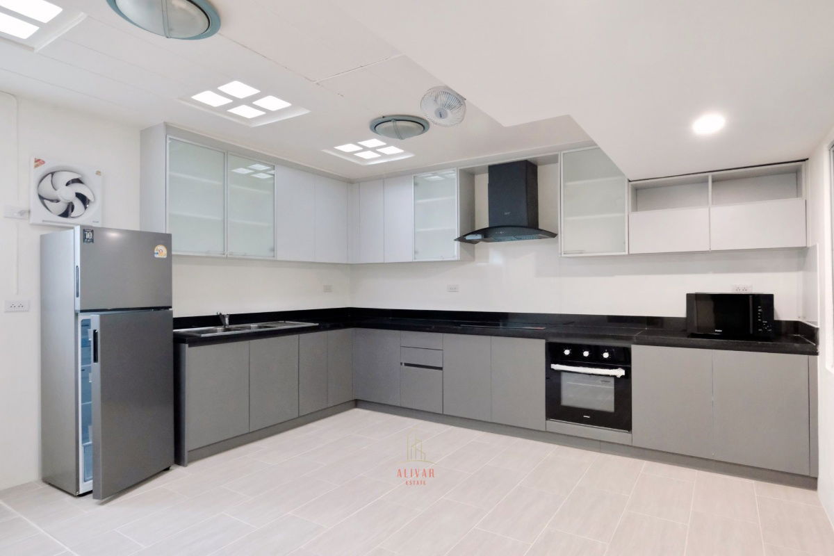 รูป RH121025 ให้เช่า ทาวน์เฮ้าส์ 3 ชั้น 5 ห้องนอน at ถนนสุขุมวิท105 ซ.ลาซาล 32 - รูปที่ 15/25