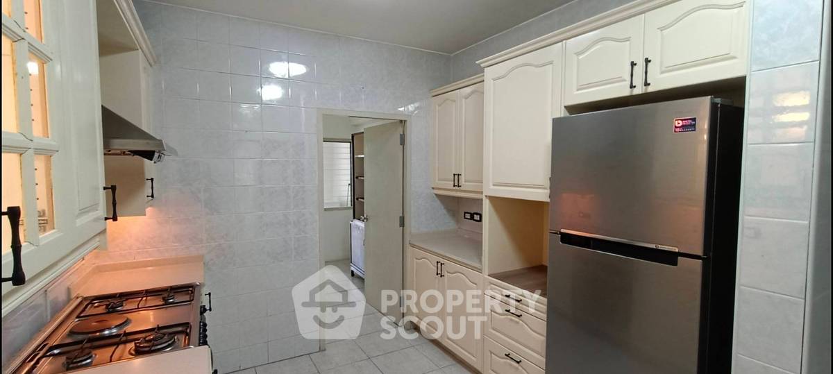 รูป คอนโด 3-ห้องนอน ที่ บ้านปรีดา คอนโดมิเนียม ใกล้ BTS นานา (ID 2471761) - รูปที่ 5/12