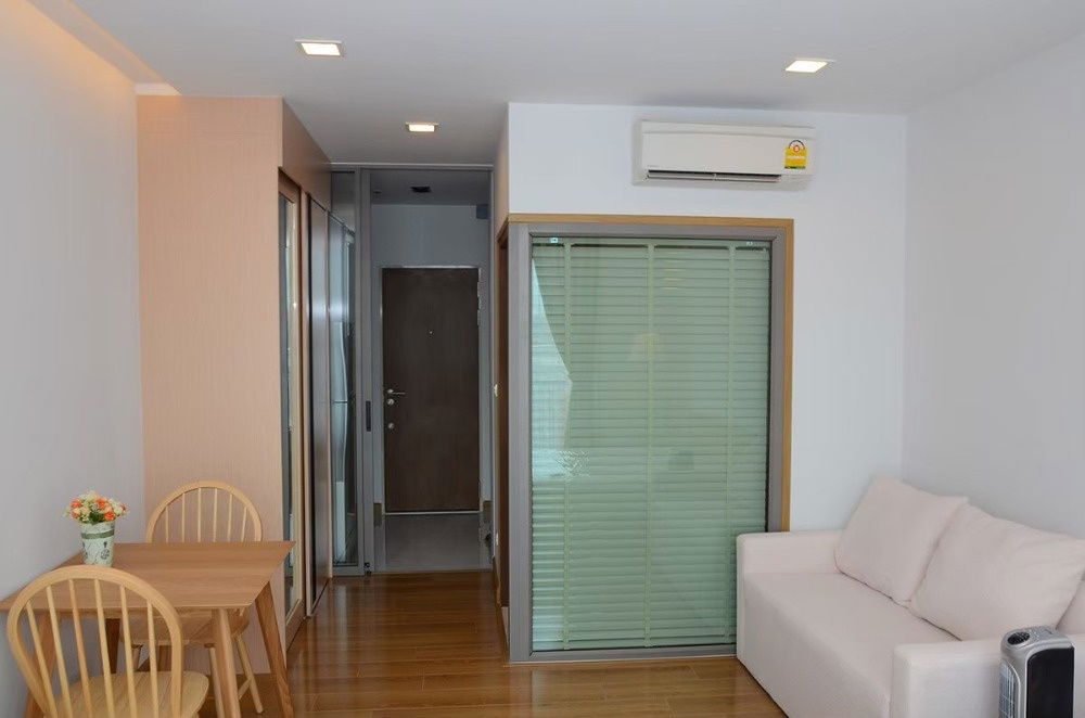 รูป ให้เช่า quad sathorn ห้องราคาดี เฟอร์นิเจอร์ครบ ใกล้ Prime area โลเคชั่นดีเวอร์ ใจกลางสาทร สนใจแอดไลน์ @best_condo - รูปที่ 8/12