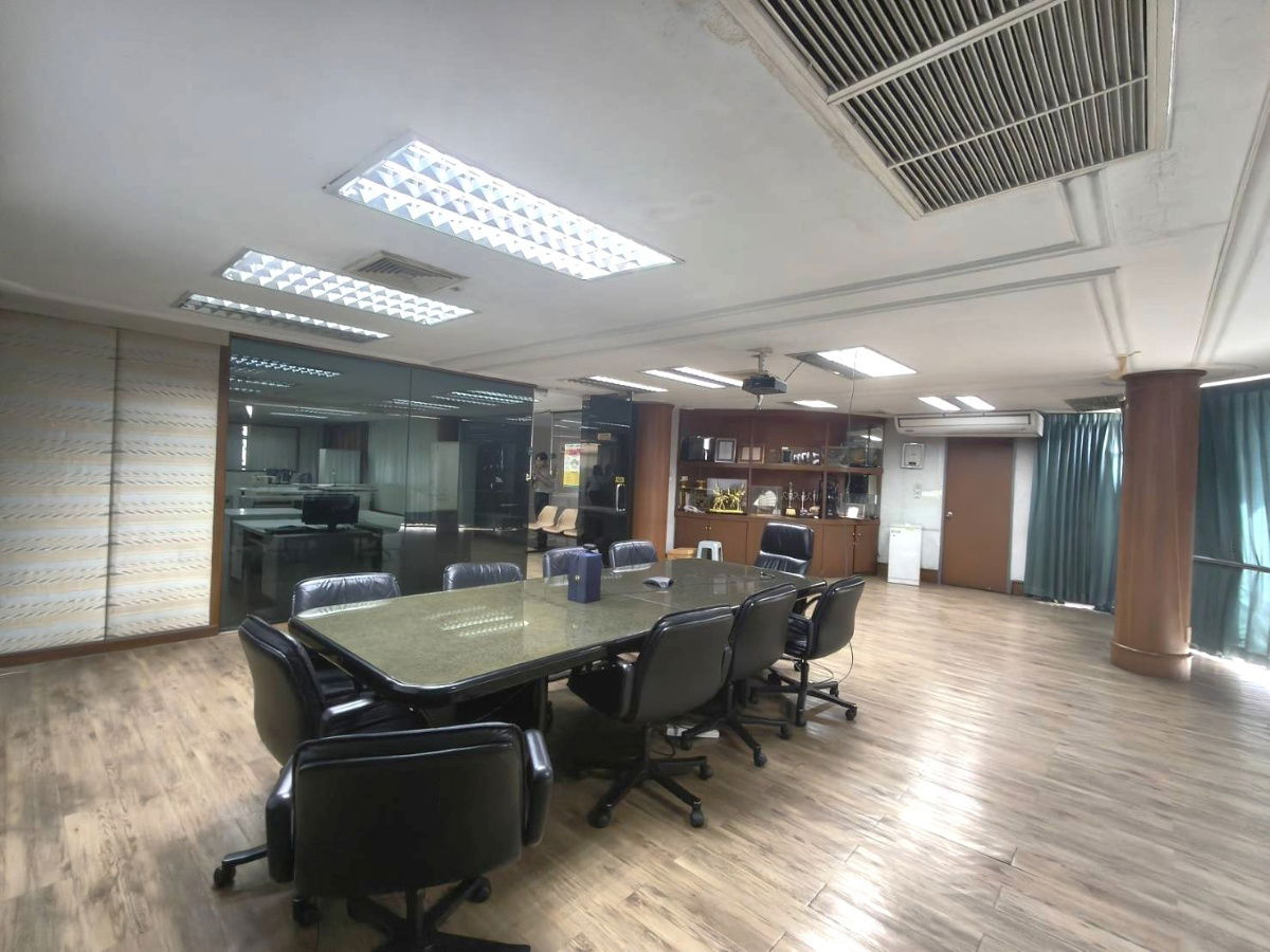 รูป ขายอาคารสำนักงาน 5 ชั้น 133 ตรว. 847 ตรม. ทำเลดีติดถนนใหญ่ พระราม 4 ใกล้ ม.กรุงเทพเก่า เขตคลองเตย กรุงเทพ - รูปที่ 2/10