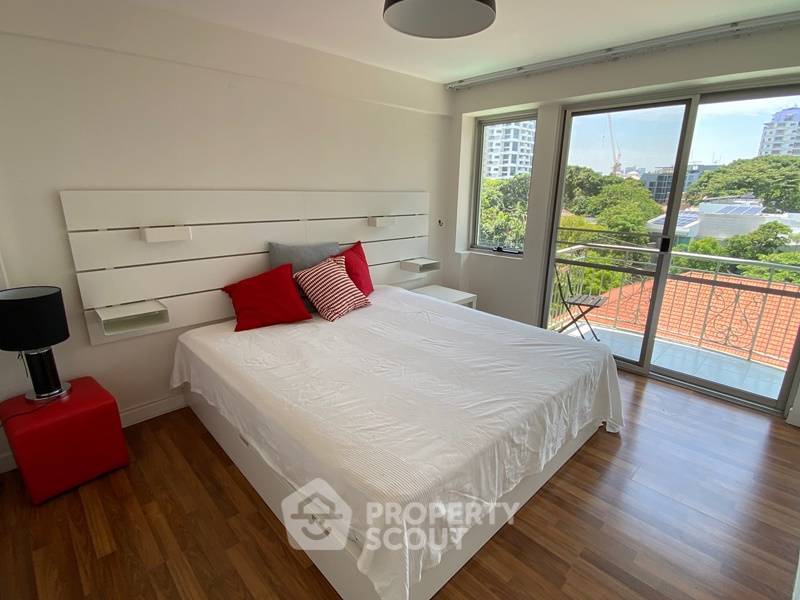 picture 2-BR Condo at Raintree Villa Sukhumvit 53 near BTS Thong Lor (ID 825813) - 2/4