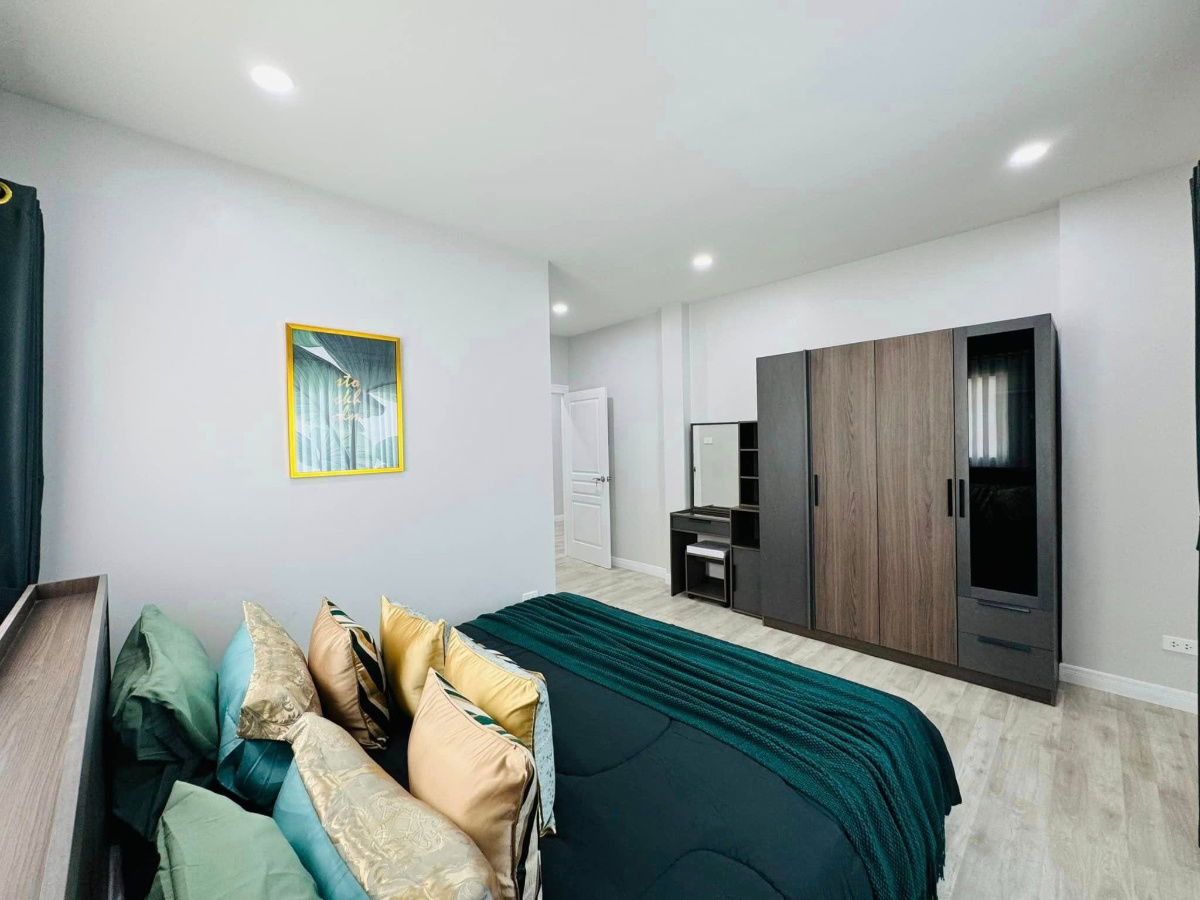 รูป ขายพูลวิลล่า 2 ชั้น ใจกลางพัทยาเหนือ ทำเลดีเดินทางสะดวก - รูปที่ 8/33