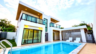 บ้านเดี่ยว หนองปรือ ชลบุรี : ขายบ้าน 5 ห้องนอน NT และ PP RAS IT road