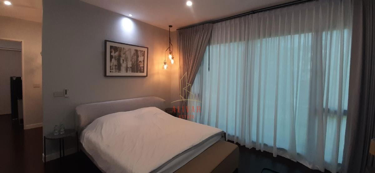 picture RH120725 For rent: 3-story detached house with 8 bedrooms and elevator, located near the Ramintra Expressway (Pradit Manutham). - 6/7