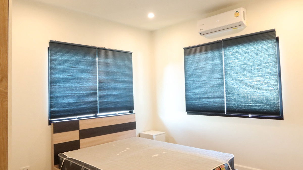 picture For rent Setthasiri Pattanakarn , 4 bedrooms big garden, Pet friendly - 15/18