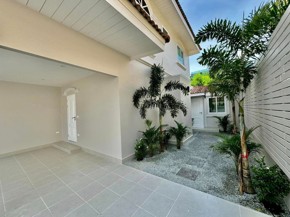 รูป ขายพูลวิลล่า 2 ชั้น ใจกลางพัทยาเหนือ ทำเลดีเดินทางสะดวก - รูปที่ 33/33