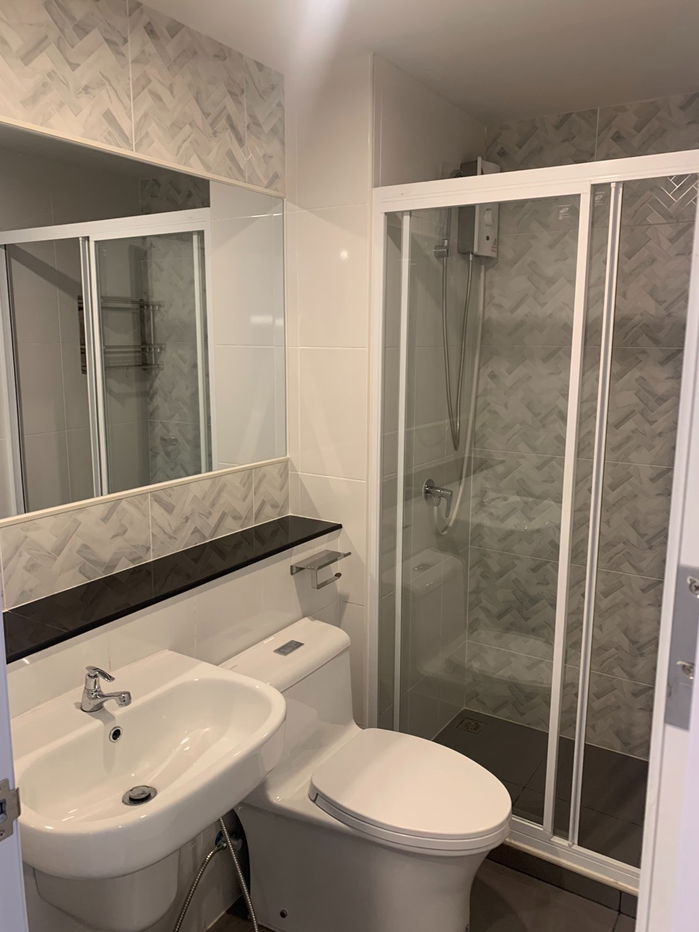 รูป เช่าคอนโด รีเจ้นท์โฮมบางนา (Regent Home Bangna) ตึก A ชั้น 14-15 บิ้วอิน หรูทั้งห้อง วิวโล่ง สวยมาก ราคาเช่า 10,000-11,000 บาท - รูปที่ 22/36