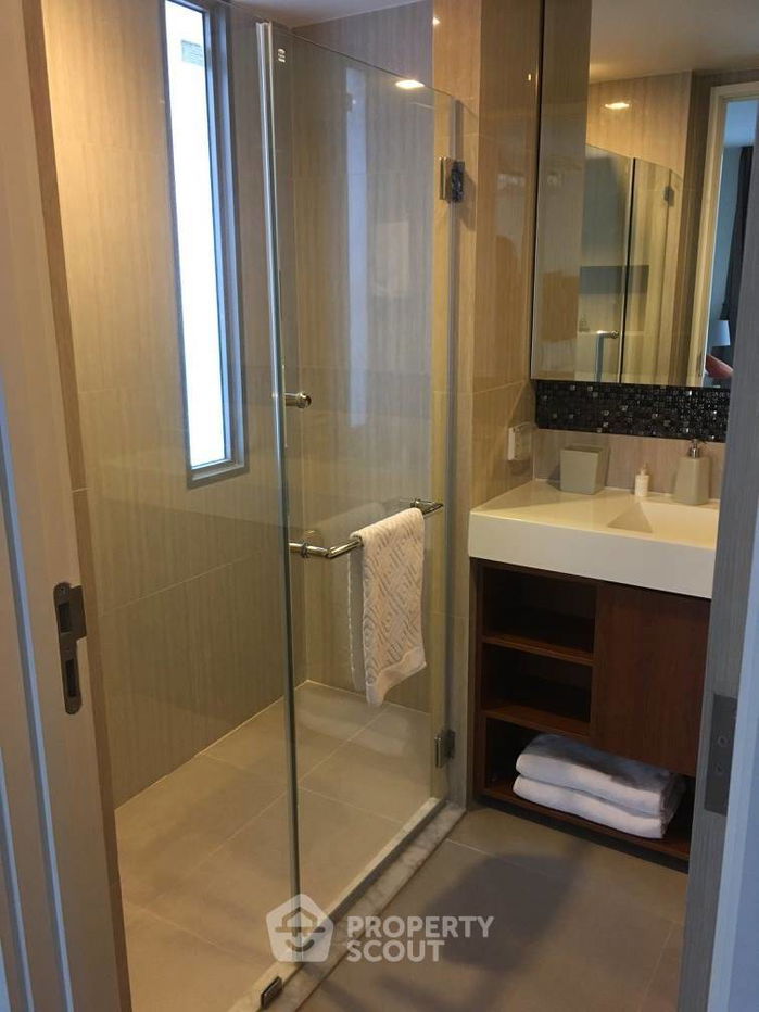 picture 2-BR Condo at Down Town 49 near BTS Phrom Phong (ID 566515) - 21/23