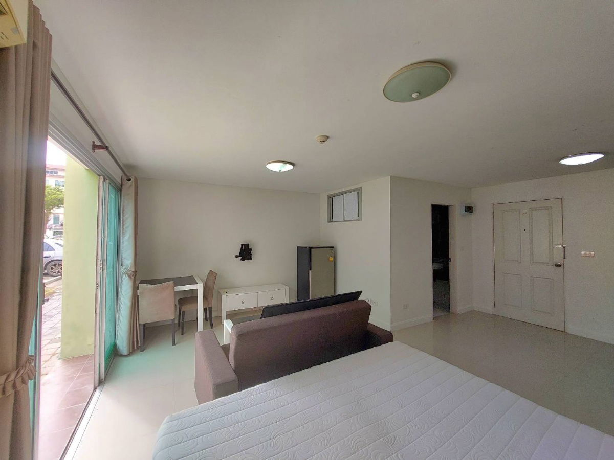 picture Condo for rent, The Rise B, 30.07 sq m., 1st floor, can open a shop, ready to move in, behind Central Chonburi - 1/18