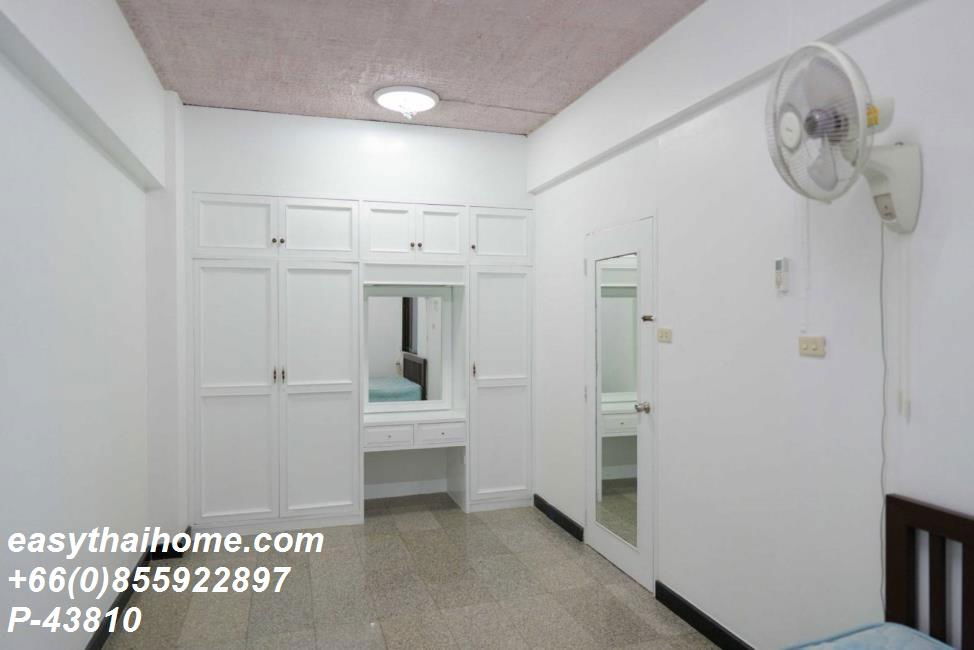 รูป P-43810 ให้เช่า คอนโด รื่นฤดี คอนโดมิเนียม แขวงคลองเตย เขตวัฒนา กรุงเทพมหานคร พร้อมอยู่ ราคาถูก Line Id: @easythaihome 085-592-2897 - รูปที่ 9/14