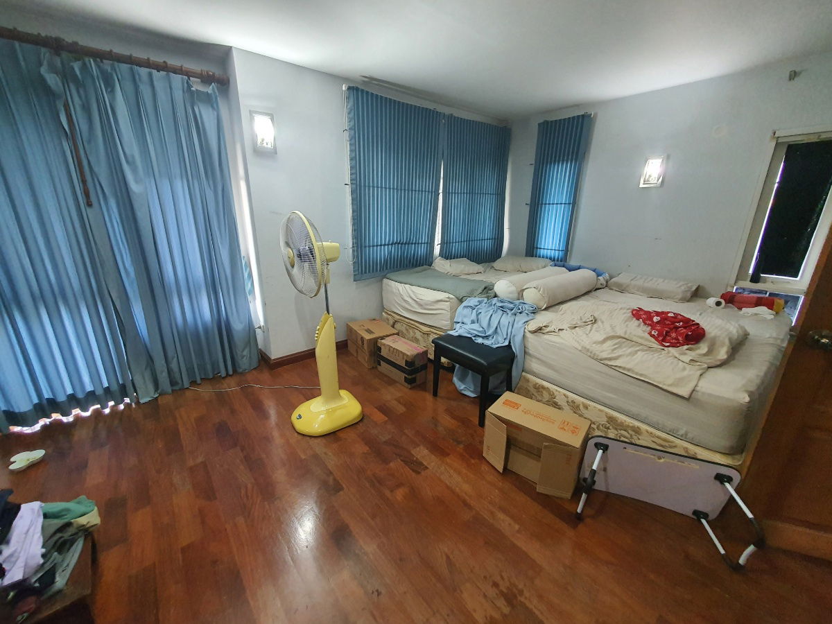 picture 2-Storey Detached House, 79.65 sq.w., Salathammasop 3, Taling Chan – Bangkok with nearly 400 sq.m. of living space. canal-side atmosphere - 20/40