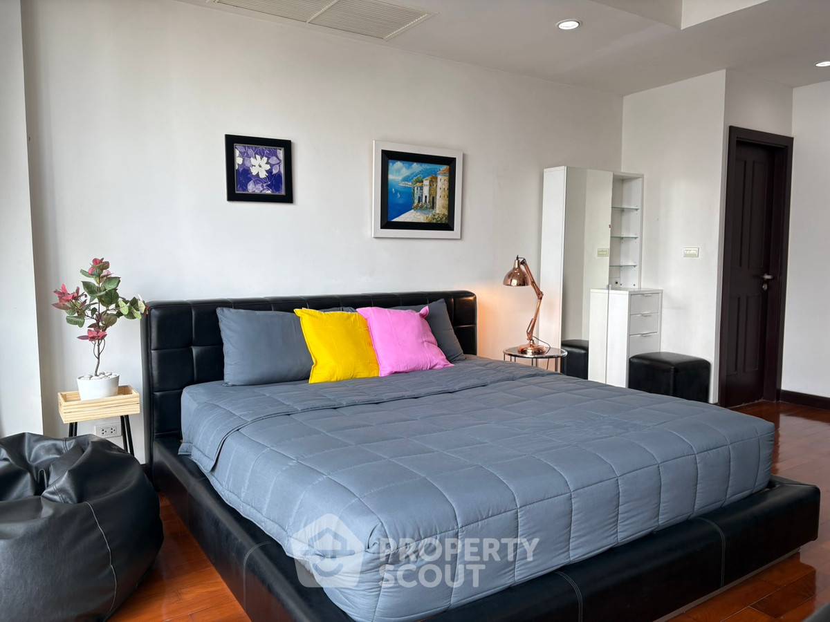picture 2-BR Condo at The Prime11 Sukhumvit Condominium near BTS Nana (ID 2471854) - 13/16